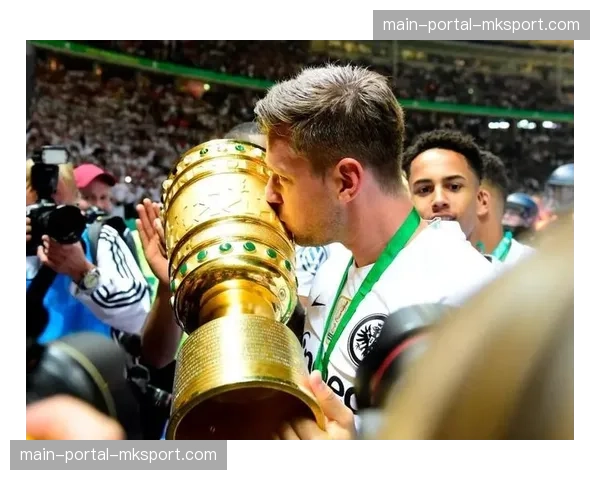 纪录片《德甲之声》发布预告，聚焦各队死忠球迷看台文化